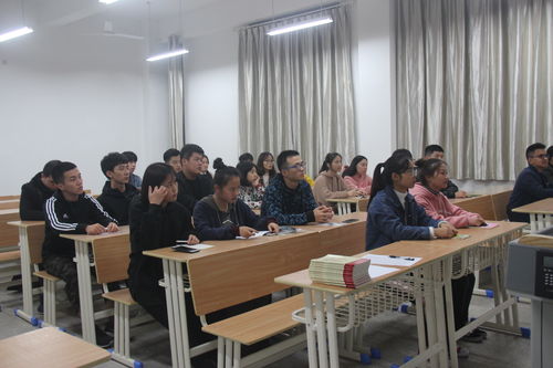 心理健康教育與咨詢中心舉行2017級心理委員培訓(xùn)開班儀式，共筑校園心理安全防線